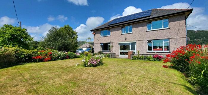 4 Bedroom Detached House For Sale In Porthmadog, LL49