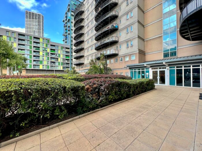 1 Bedroom Flat To Rent In Central House, High Street, Stratford, E15