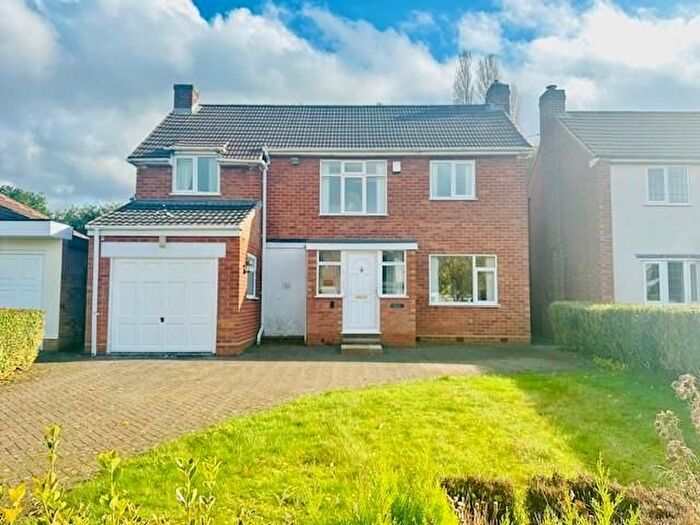 3 Bedroom Detached House To Rent In Streetly Crescent, Sutton Coldfield, B74