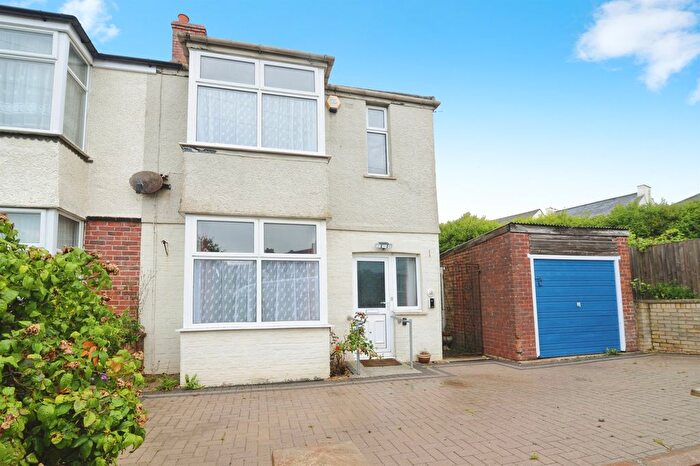 3 Bedroom Semi Detached House For Sale In Coghurst Road, Hastings, TN35