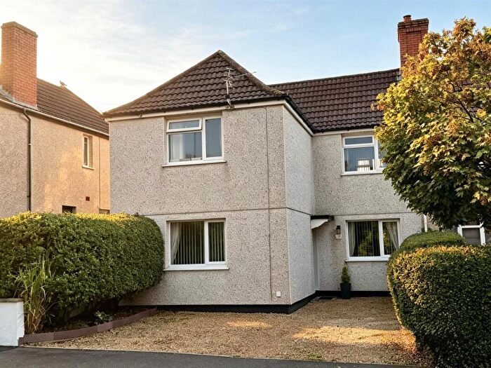 3 Bedroom End Of Terrace House For Sale In Thornwell Road, Bulwark, Chepstow, NP16