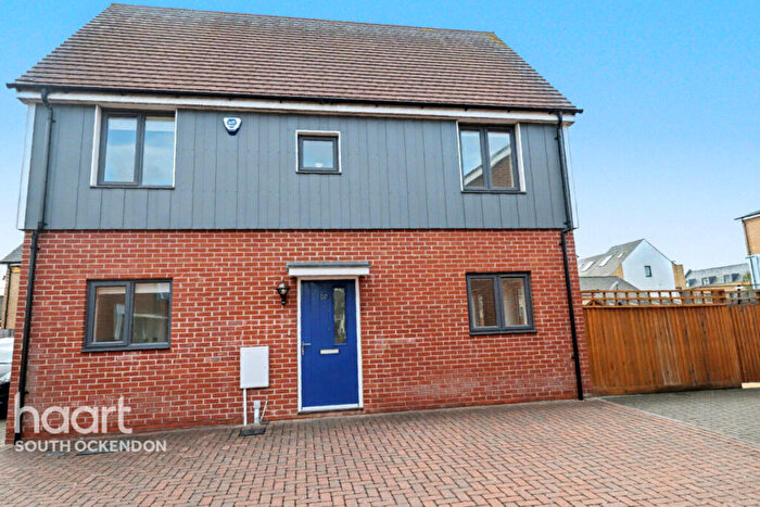 3 Bedroom Detached House For Sale In Anglia Way, South Ockendon, RM15