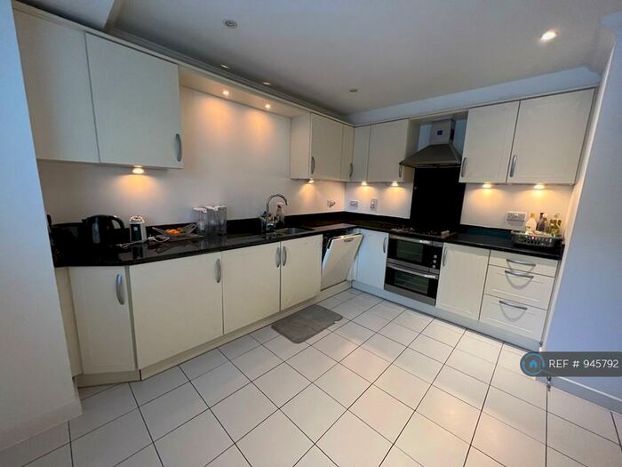 4 Bedroom Terraced House To Rent In Camborne Road, Sutton, SM2