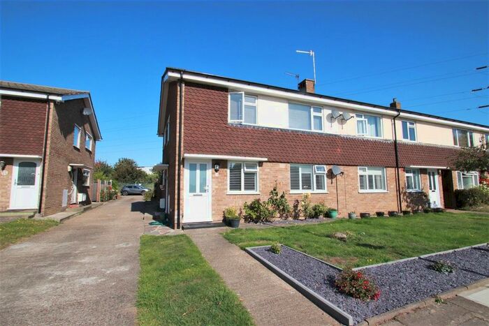 2 Bedroom Maisonette To Rent In Millbrook Avenue, Welling, DA16