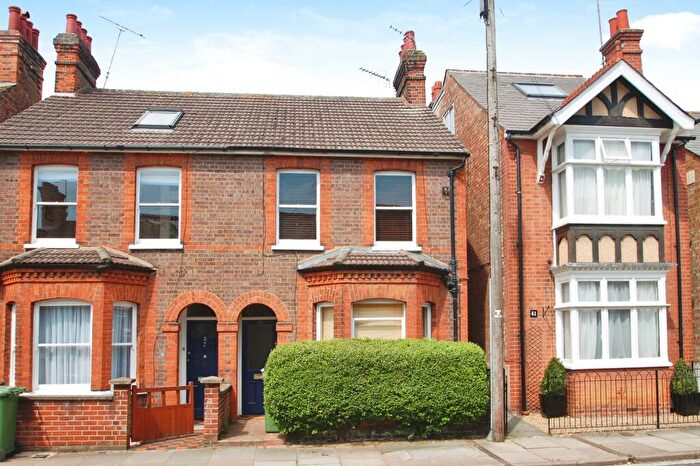 1 Bedroom Flat For Sale In Royston Road, St Albans, AL1