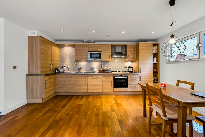 2 Bedroom Flat To Rent In Clerkenwell Road, London, EC1M