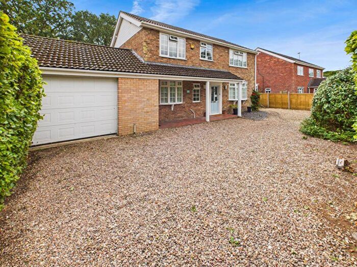 3 Bedroom Detached House For Sale In Woodland Drive, Woodhall Spa, LN10