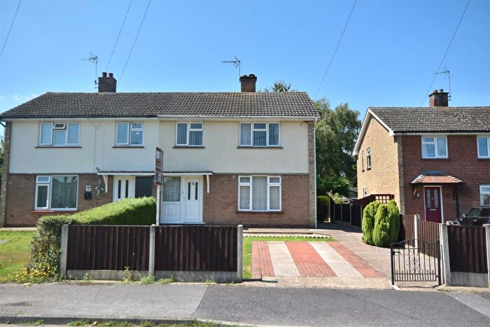3 Bedroom Semi-Detached House For Sale In Parkes Close, Coddington, Newark, NG24