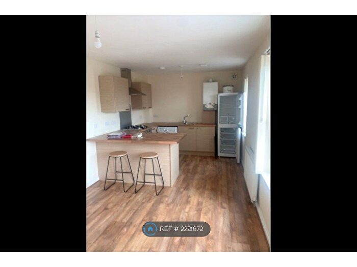 2 Bedroom Flat To Rent In Bainsford, Falkirk, FK2