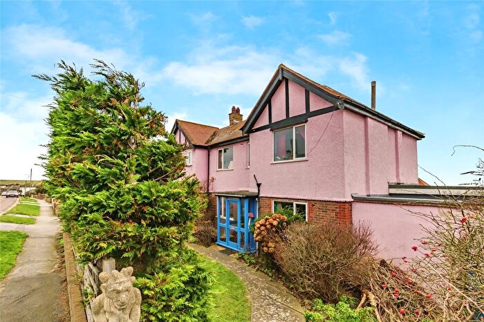 4 Bedroom Detached House For Sale In Brambletyne Avenue, Saltdean, Brighton, East Sussex, BN2