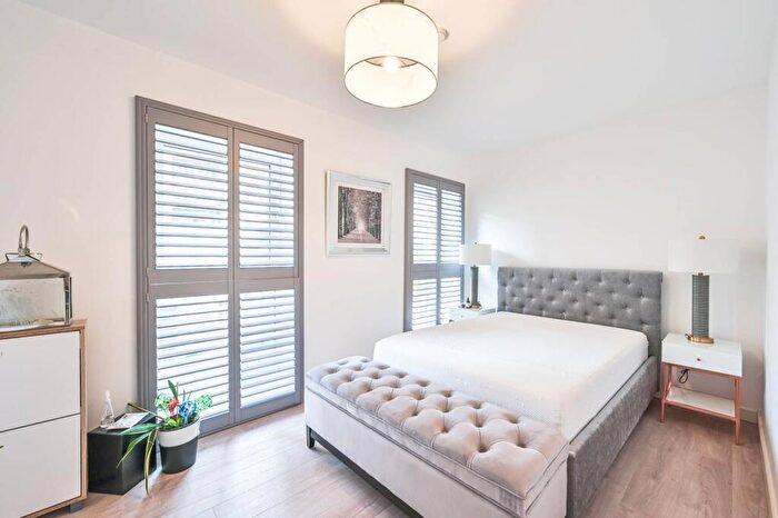 1 Bedroom Flat To Rent In Damsel Walk, Hendon, London, NW9