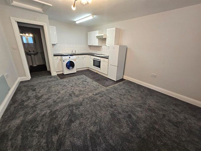 1 Bedroom Flat To Rent In High Street, Maidstone, ME14