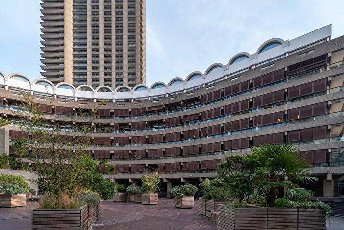 2 Bedroom Apartment To Rent In Frobisher Crescent, Barbican, EC2