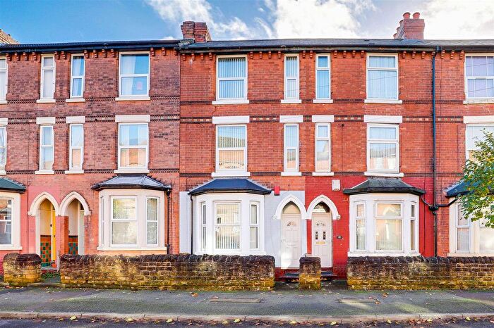 3 Bedroom Terraced House For Sale In Sneinton Boulevard, Nottingham, NG2