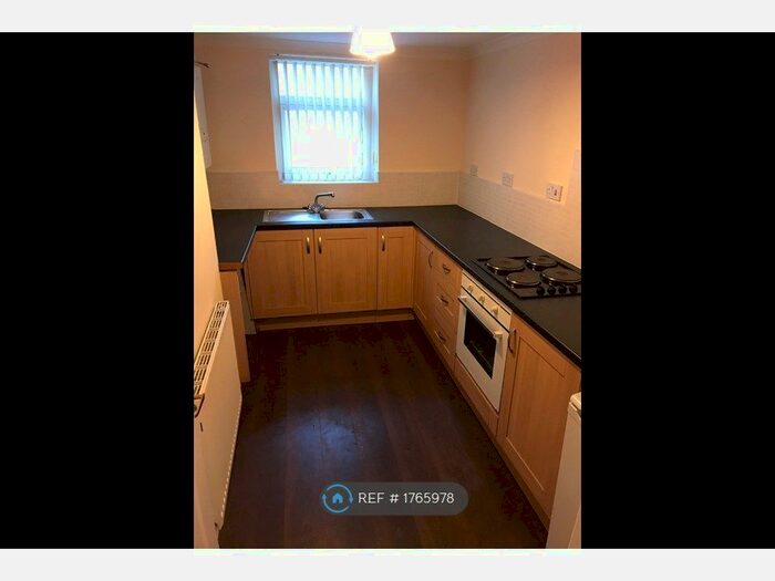 1 Bedroom Flat To Rent In Above Finkle Street, Stainforth, Doncaster, DN7