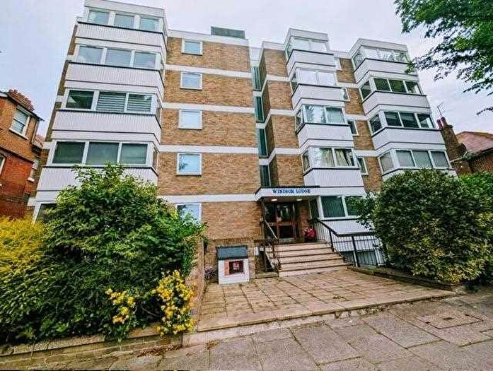 2 Bedroom Apartment To Rent In Windsor Lodge, Third Avenue, Hove, BN3