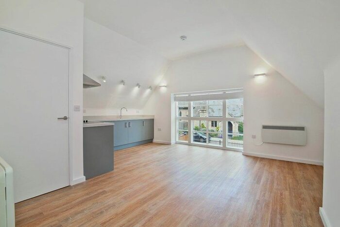 1 Bedroom Flat To Rent In Flat, Trinity Road, Tooting Bec, SW17