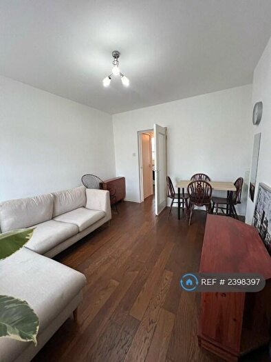 2 Bedroom Flat To Rent In Levita House, London, NW1