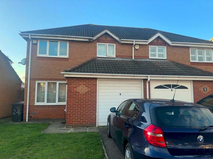 3 Bedroom Semi-Detached House To Rent In Hillsden Avenue, Elstow, MK42