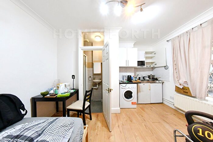 Studio To Rent In Oakley Square, Camden Town, NW1