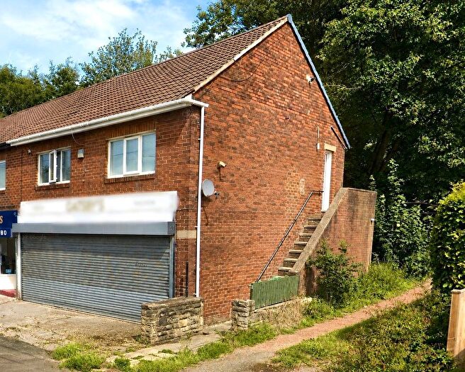 2 Bedroom Flat To Rent In Haigh Wood Road, Leeds, West Yorkshire, LS16