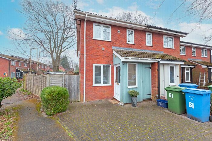 1 Bedroom House To Rent In Dart Road, Farnborough, GU14
