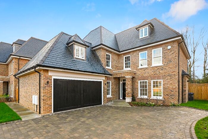 6 Bedroom Detached House To Rent In Broadoaks Park Road, West Byfleet, Surrey, KT14