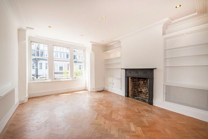 2 Bedroom Flat To Rent In Howitt Road, London, NW3