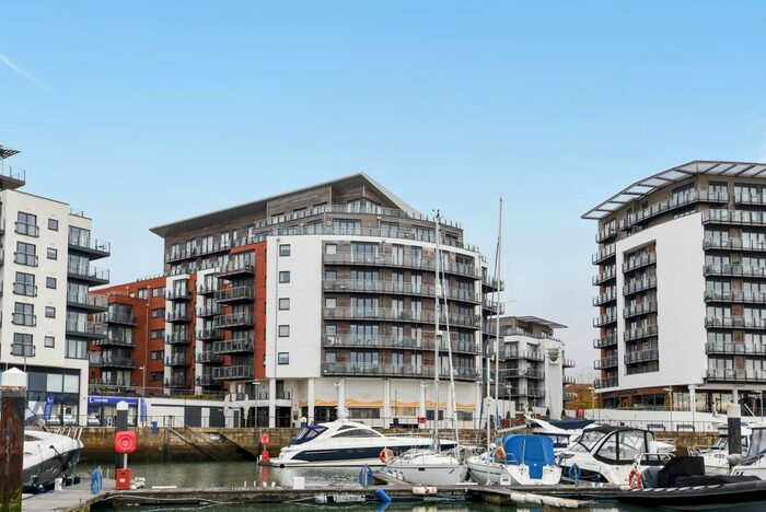 2 Bedroom Flat To Rent In Sirocco, Channel Way, Southampton, SO14