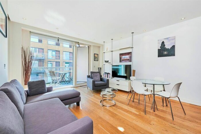 1 Bedroom Flat To Rent In Hirst Court, Grosvenor Waterside, Gatliff Road, London, SW1W