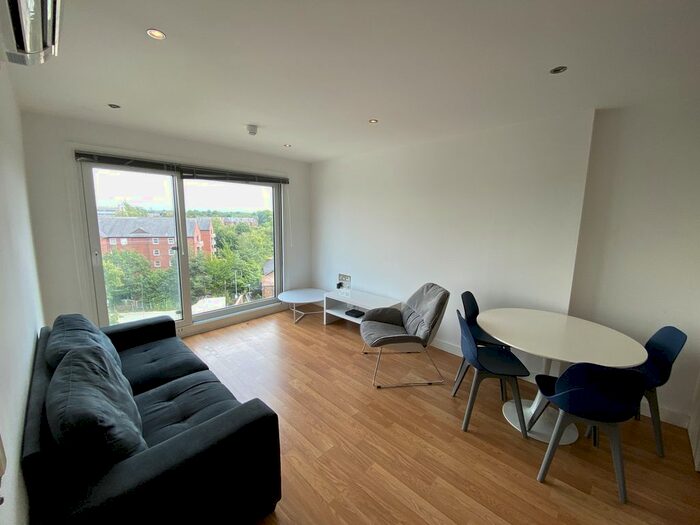 2 Bedroom Flat To Rent In Rusholme Place, Manchester, M14