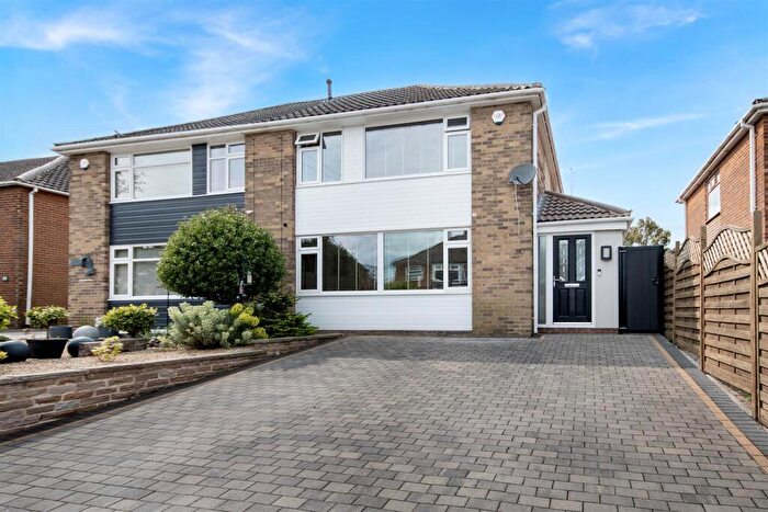 3 Bedroom Semi Detached House For Sale In Harvest Road, Wickersley, Rotherham, S66