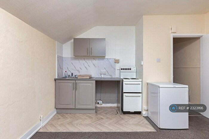 1 Bedroom Flat To Rent In Coronation Street, Blackpool, FY1