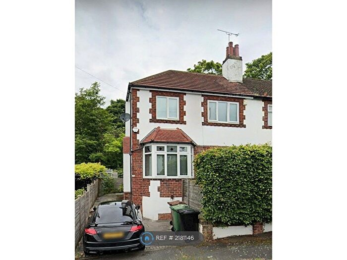 3 Bedroom Semi-Detached House To Rent In Sandfield Avenue, Leeds, LS6