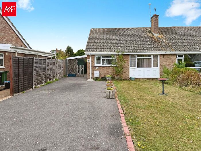 2 Bedroom Semi Detached Bungalow For Sale In Maple Drive, Burnham-On-Sea, TA8