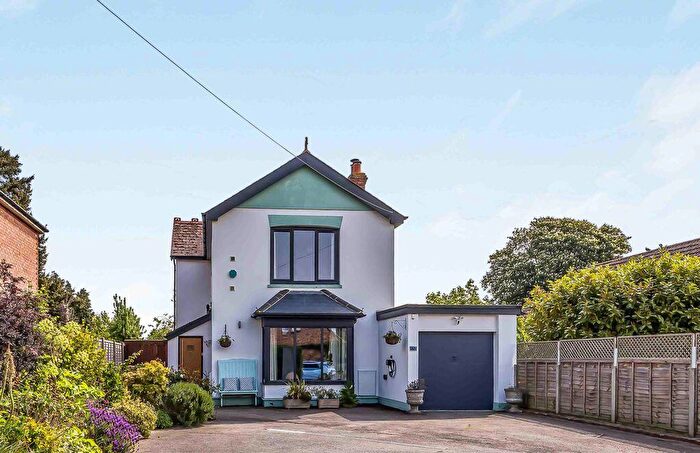 4 Bedroom Detached House For Sale In Stein Road, Emsworth, PO10
