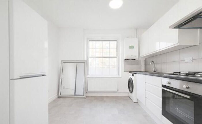 3 Bedroom Flat To Rent In Ferdinand Street, London, NW1