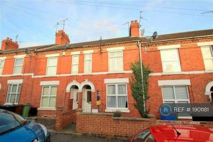 3 Bedroom End Of Terrace House To Rent In Ferrestone Road, Wellingborough, NN8