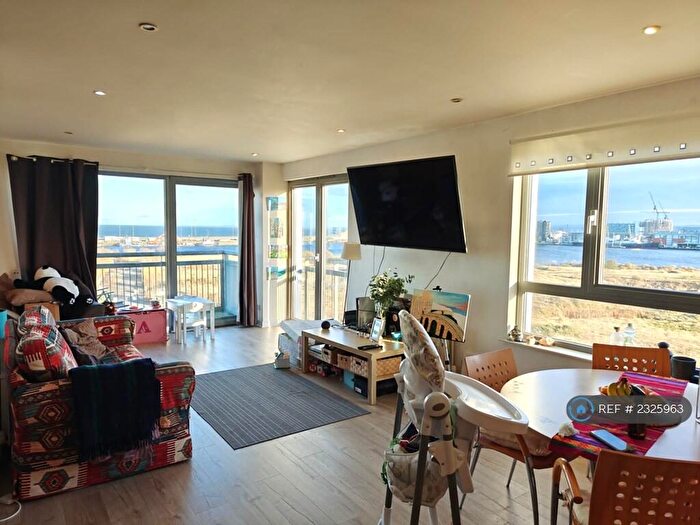 3 Bedroom Flat To Rent In Western Harbour, Edinburgh, EH6