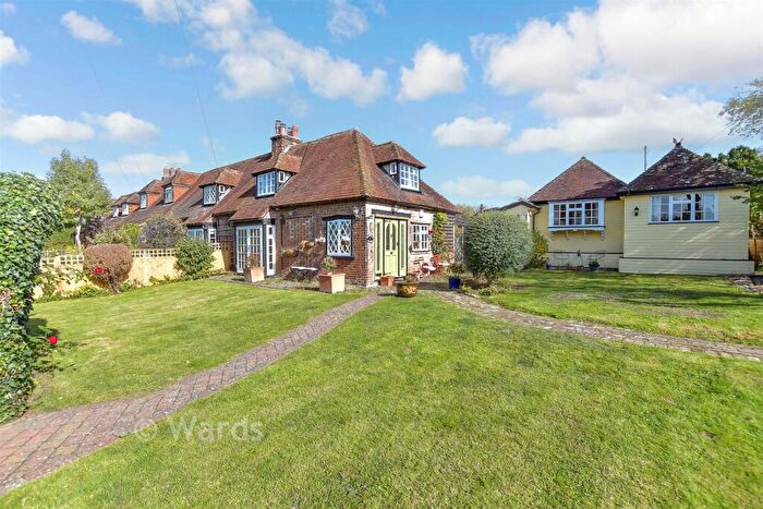 4 Bedroom Semi-Detached Bungalow For Sale In The Drove, Chestfield, Whitstable, Kent, CT5
