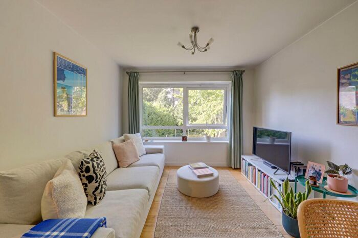 2 Bedroom Flat For Sale In Devonshire Road, Forest Hill, SE23