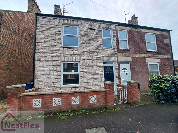 3 Bedroom Semi Detached House To Rent In Wisbech, Cambridgeshire, PE13