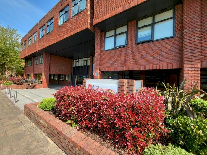 2 Bedroom Flat To Rent In Flowers Way, Luton, Bedfordshire, LU1