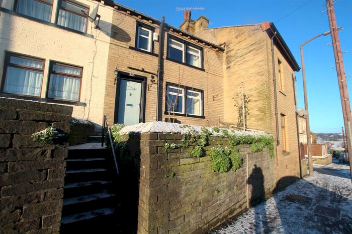 2 Bedroom Cottage To Rent In Cemetery Road, Bradford, BD7
