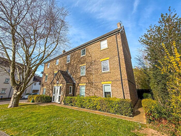 2 Bedroom Flat For Sale In Marshall Court, Station Road, Taunton, Somerset, - Investors Only, TA2