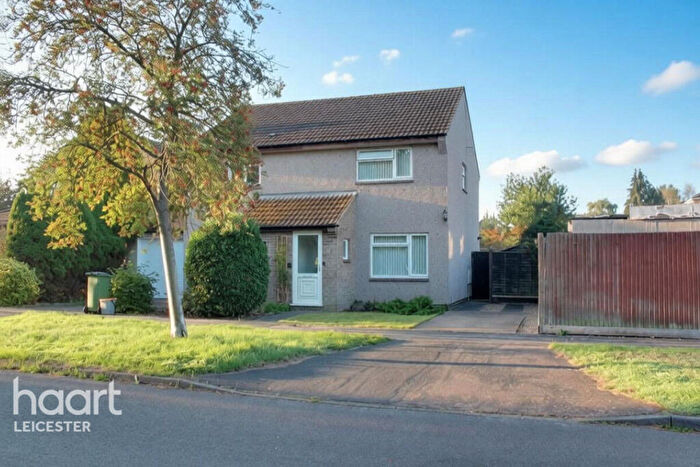 2 Bedroom Semi-Detached House To Rent In Featherby Drive, Leicester, LE2