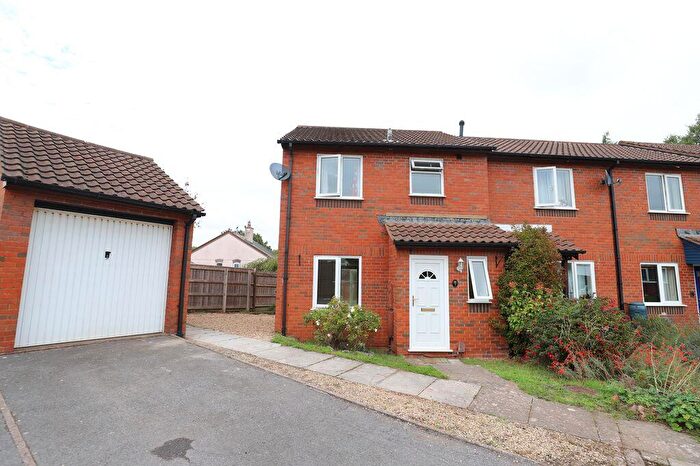 3 Bedroom End Of Terrace House To Rent In Three Corner Place, Exeter, EX2