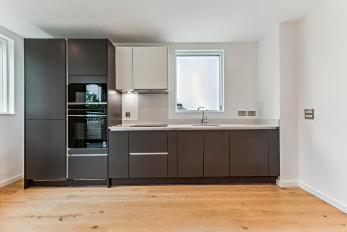 1 Bedroom Flat To Rent In Belmont Street, Camden, NW1