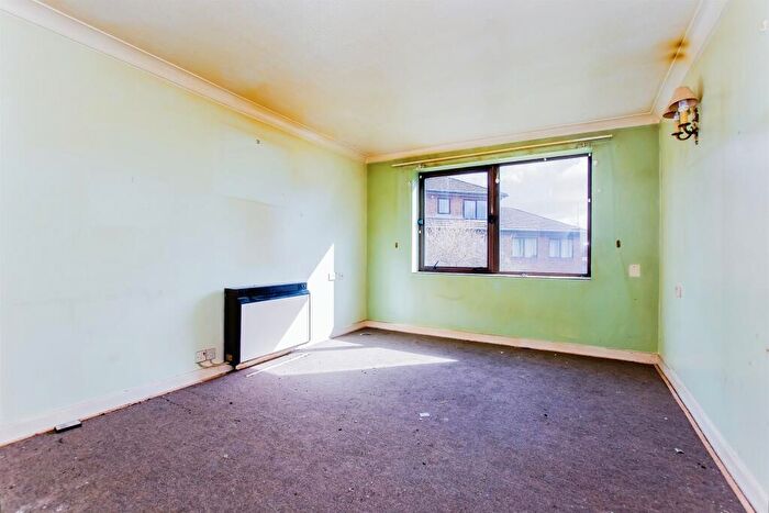 1 Bedroom Flat For Sale In Homenene House, Orton Goldhay, Peterborough, PE2