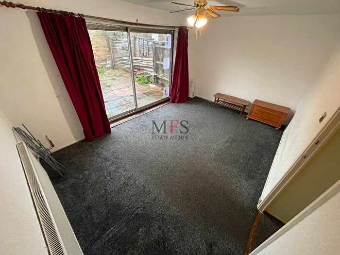 3 Bedroom Terraced House To Rent In Stanborough Road, Hounslow, TW3